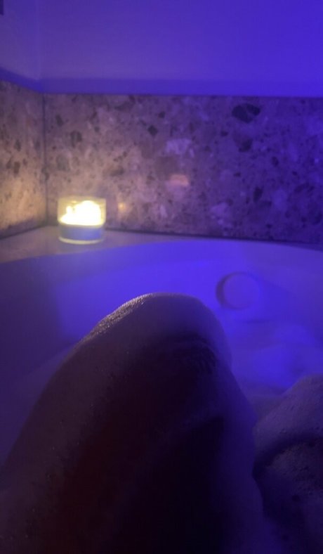 livinwithloren ホットモデル 写真