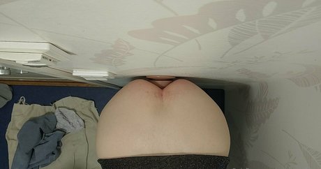 erikkalovefree アダルトモデル 写真