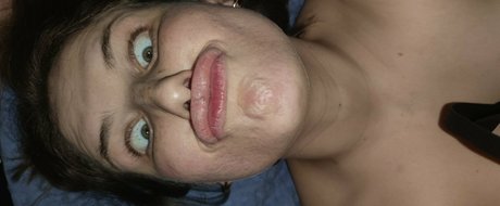 lucylumid セクシーなポルノスター 写真