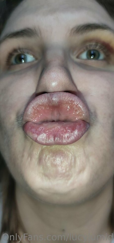 lucylumid 独占スター 写真