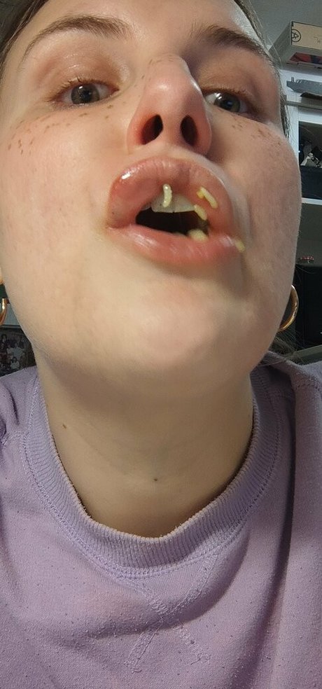 lucylumid ヌードのポルノスター 画像