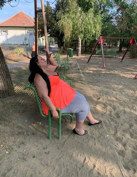 barbiessbbw ポルノモデル 画像