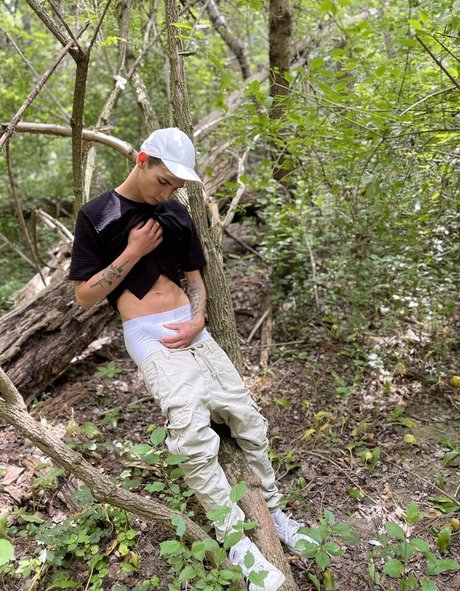 バン・オンリーファンズ xxx 写真