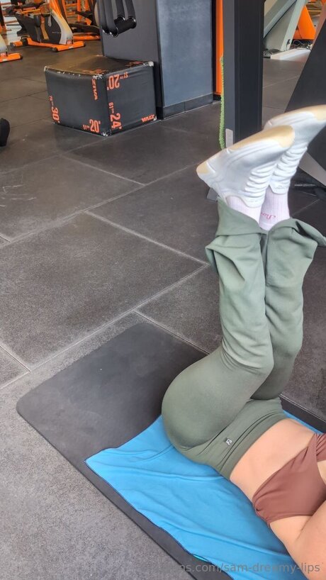 sam dreamy lips セクシーモデル 写真