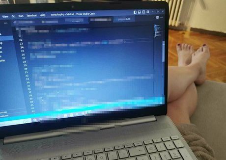 誘惑オンリーファンズ ポルノ 写真