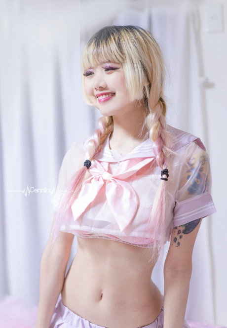 顔射 POV オンリーファンズ アート裸 ギャラリー