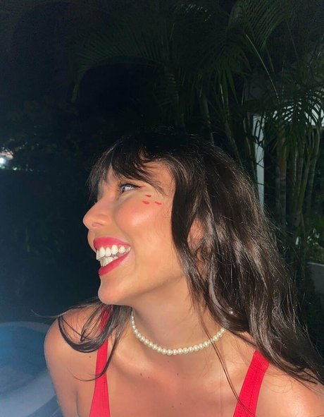 Khelvya 無料モデル 写真