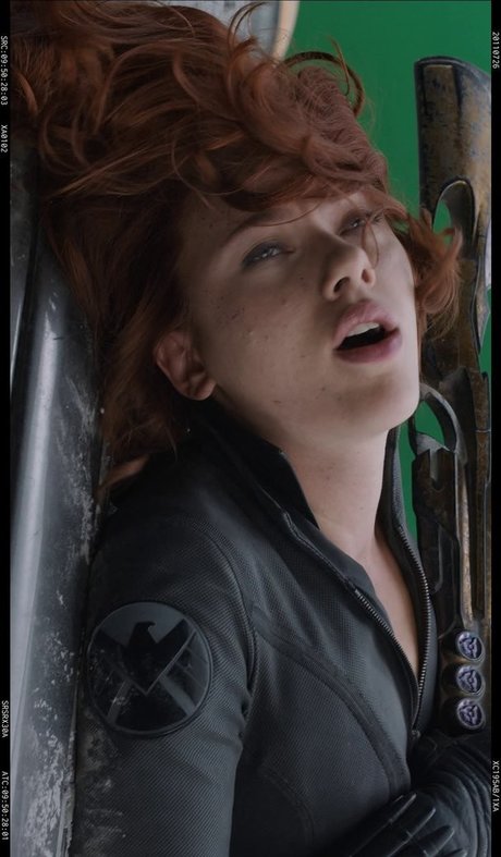 筋肉トランスオンリーファンズ ヌード 写真