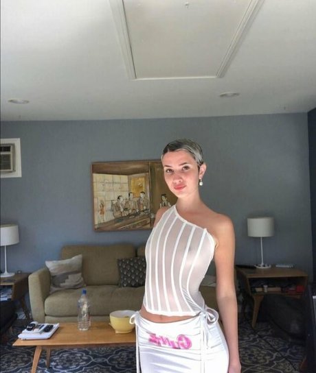 Daisy Delancey ヌードのポルノスター アーカイブ