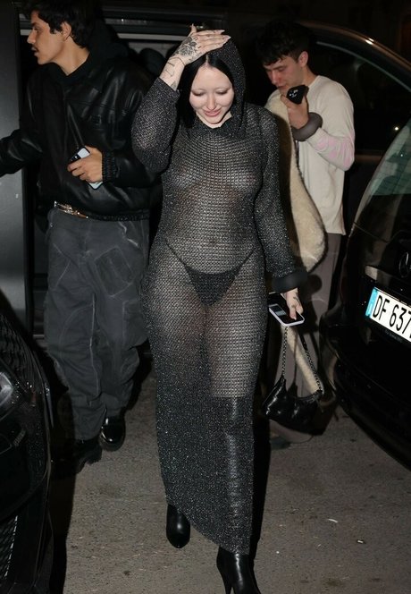 ジム アジアン オンリーファンズ エロチック アーカイブ