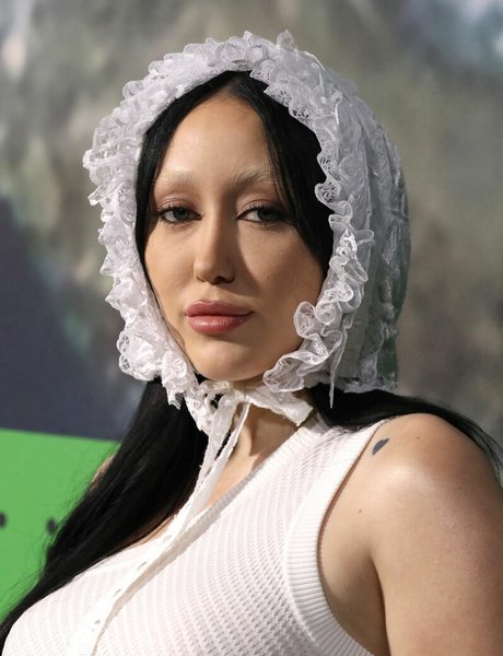 Noah Cyrus 美しいスター ギャラリー