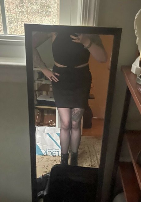 大学のアジア人オンリーファンズ ホット裸 画像