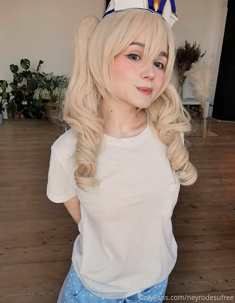 neyrodesufree かわいいモデル 写真