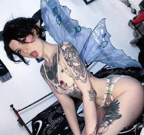 かわいいブロンドのオンリーファンズ 無料ポルノ 写真