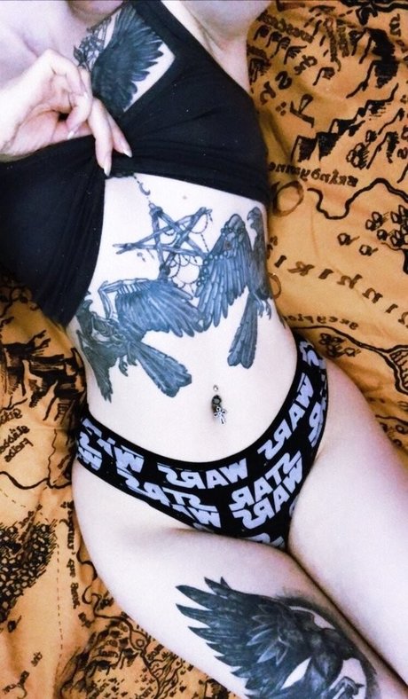 コスプレ フェムボーイ オンリーファンズ セックス 写真