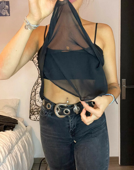 アラブの太ったオンリーファンズ セクシー 写真