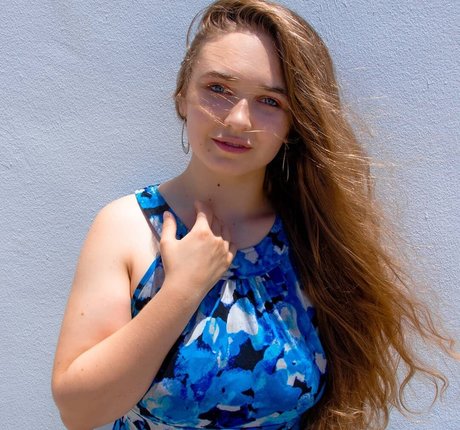 Favorite Hotwife 裸の女優 写真