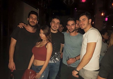 足 マンコ オンリーファンズ えろ 写真