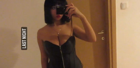 ビキニプリンセスオンリーファンズ 無料 ギャラリー