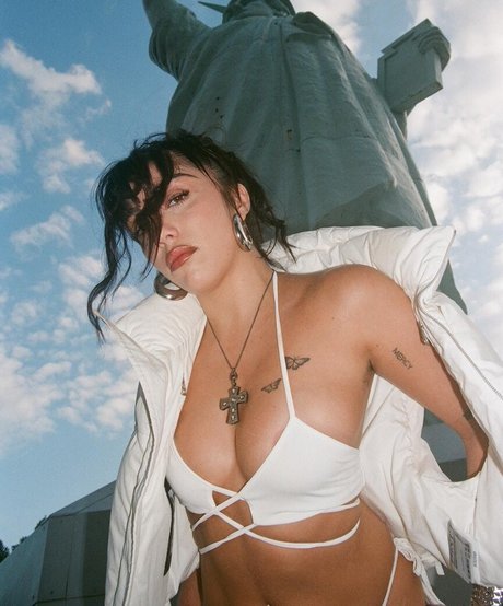 Lourdes Leon 素敵なモデル 写真