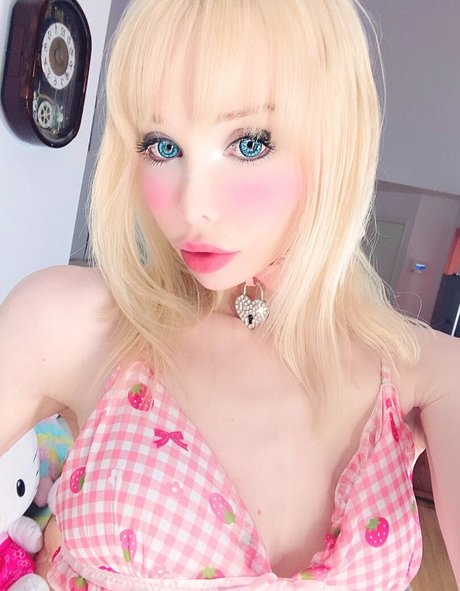 Sarina Valentina トップ女優 ギャラリー