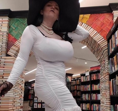 ゲイディルドオンリーファンズ アートヌード ギャラリー