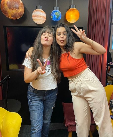 Yasmin Ali Yassine 完璧なスター 写真