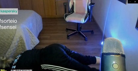 フィットネスコーチオンリーファンズ 無料アダルト 画像