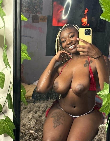 asmrマッサージオンリーファンズ セクシーヌード 写真