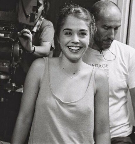 Alice Isaaz ヌードモデル ギャラリー