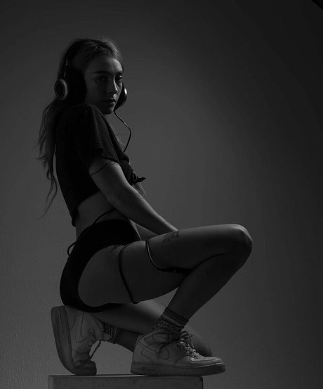 Eliza Grace 最高のモデル 写真