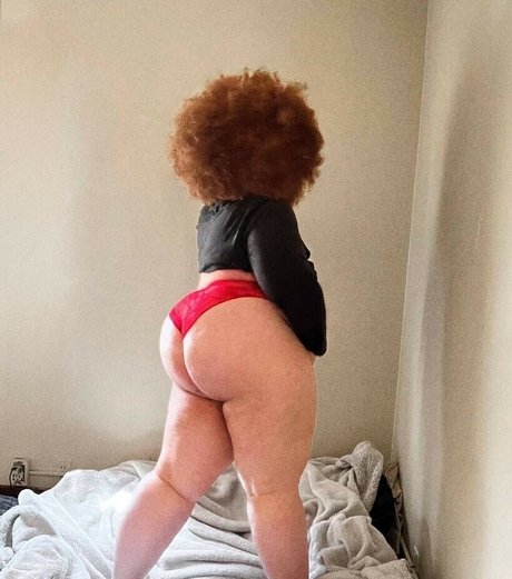 Nikkie Ginger HDポルノスター 画像