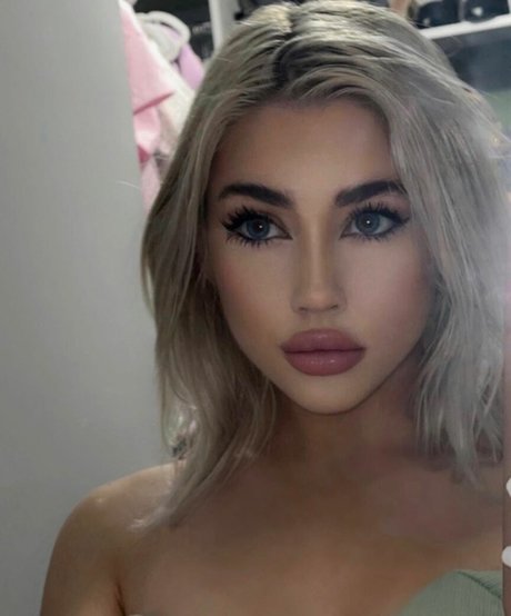 ティーンレズビアンオンリーファンズ xxx 写真