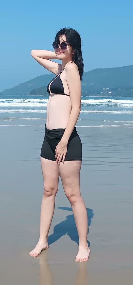 Amiguinha ホットモデル 画像