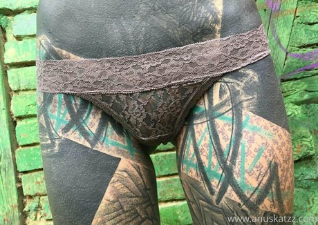 Anuskatzz アダルトスター 写真