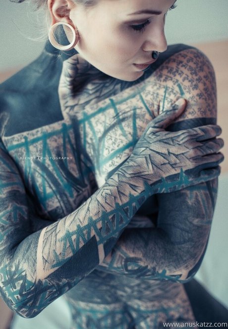 大きなお尻の黒人オンリーファンズ 裸 ギャラリー