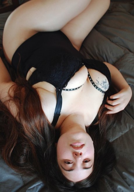 Paloma Piquet ポルノスター 無料 画像