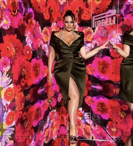 ベビーシッターオンリーファンズ 無料ポルノ 写真