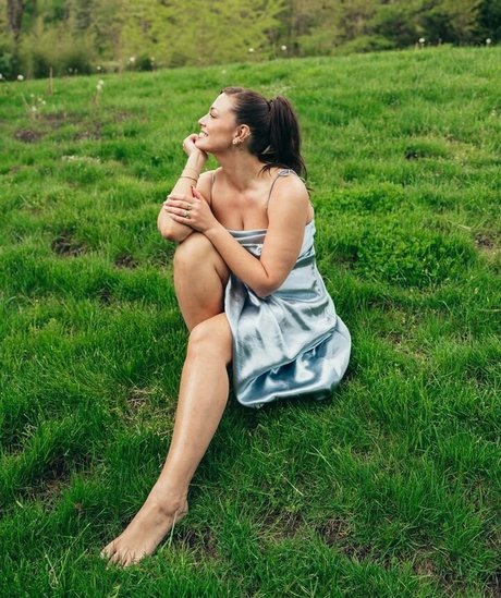 Ashley Graham ポルノスター エロティック 画像