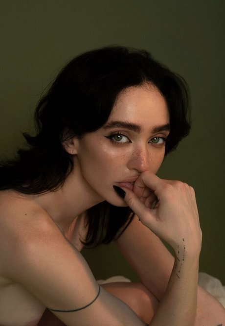 Taylor Zahn 写真集