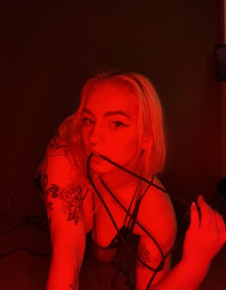 赤毛のセックスオンリーファンズ ホットセックス 画像