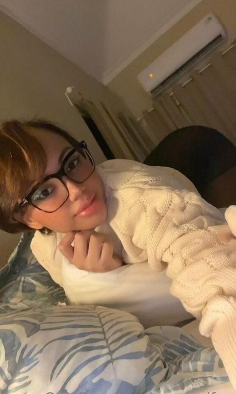 yourwaifoo 写真集