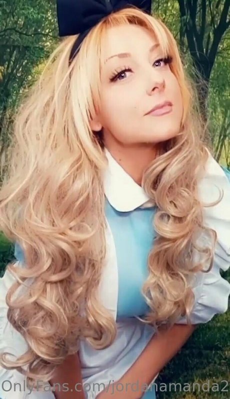 曲線美の女の子オンリーファンズ ホットセクシー アーカイブ