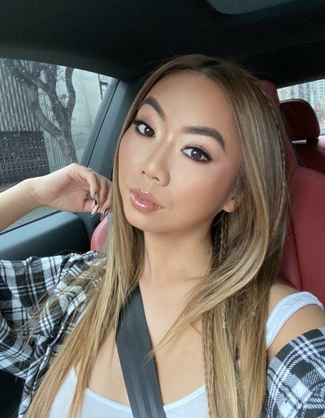 vmynguyen 裸のポルノスター ギャラリー