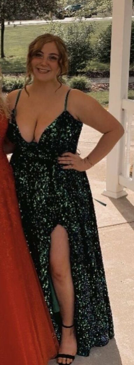 Alyssa Holmes 69 可愛い女優 写真