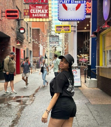 Luisianny Rondon 完璧なモデル 画像