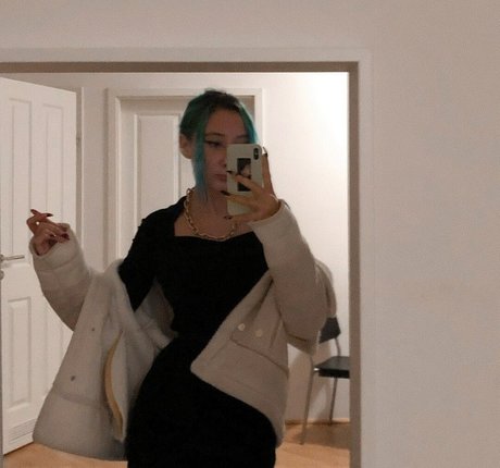 leliloo 美しい女優 画像