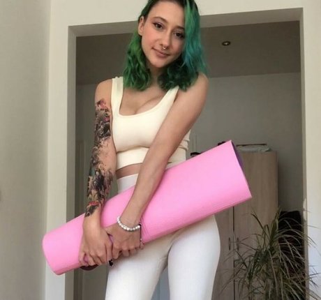 オールドオンリーファン 無料セクシー 画像