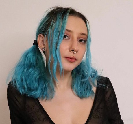 裸の女の子オンリーファンズ セクシーxxx ギャラリー