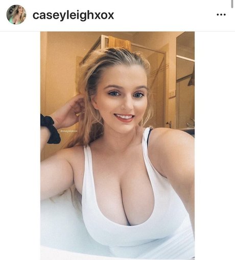 Casey Leigh ポルノモデル 写真